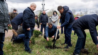 На Житомирщині відкрили меморіал ліквідаторам – жителям Коростенського району На Житомирщині відкрили меморіал ліквідаторам – жителям Коростенського району