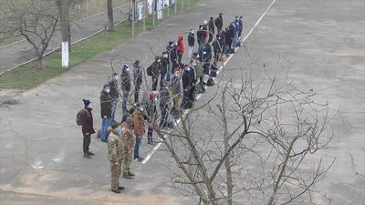 З Миколаївщини відправили першу партію призовників для проходження строкової служби