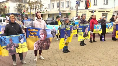 У Хмельницькому відбулася акція на підтримку військовополонених і зниклих безвісти