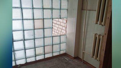 На Житомирщині в одному з райцентрів невідомі зламали банкомат і викрали гроші На Житомирщині в одному з райцентрів невідомі зламали банкомат і викрали гроші