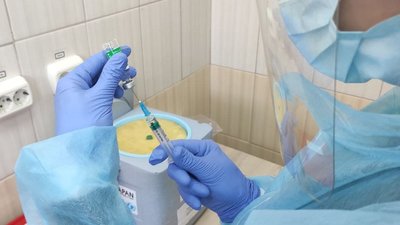 У Тернополі від коронавірусу вакцинували 90 медпрацівників У Тернополі від коронавірусу вакцинували 90 медпрацівників