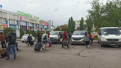 Поліцейські з Дніпропетровщини допомогли евакуюватися ще понад 60 жителям Бахмута