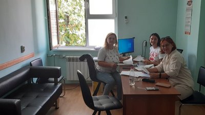 У поліклініці в Чернівцях почали надавати безкоштовну психологічну й соціальну допомогу для переселенців