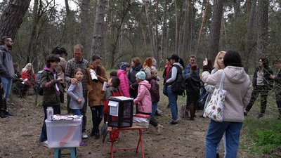 У Черкасах випустили 14 врятованих кажанів У Черкасах випустили 14 врятованих кажанів