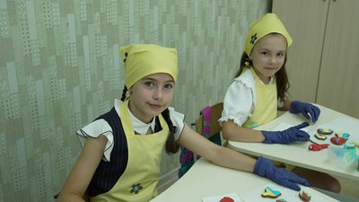 День знань в умовах війни. У 403 школах Кіровоградщини пролунав перший дзвінок День знань в умовах війни. У 403 школах Кіровоградщини пролунав перший дзвінок