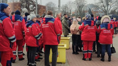 На щиті: Черкаси прощаються з медиком, який помер від поранення