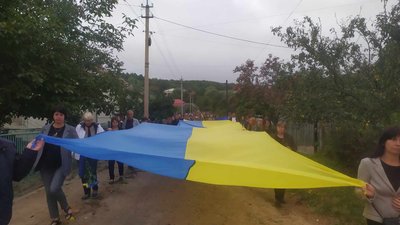 Жителі Бережанської громади прощаються з бійцем Жителі Бережанської громади прощаються з бійцем