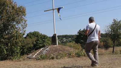 «Щоденник горця» — історія добровольця «Айдару» сільського вчителя Сергія Мороза «Щоденник горця» — історія добровольця «Айдару» сільського вчителя Сергія Мороза