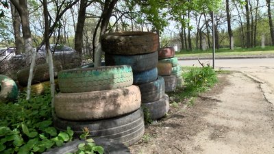Шини у Херсоні: чому держекоінспекція вважає їх небезпечними Шини у Херсоні: чому держекоінспекція вважає їх небезпечними