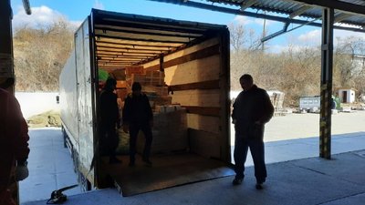 До Тернополя прибула гуманітарна допомога з Англії До Тернополя прибула гуманітарна допомога з Англії