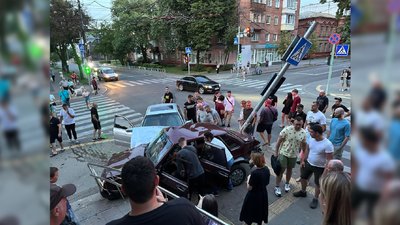 Їхав на червоний сигнал світлофора: у Чернігові на перехресті сталася ДТП