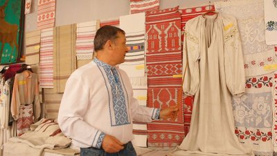 Солила в ній рибу на Колимі: на Черкащині зберегли 130-річну вишиванку Солила в ній рибу на Колимі: на Черкащині зберегли 130-річну вишиванку