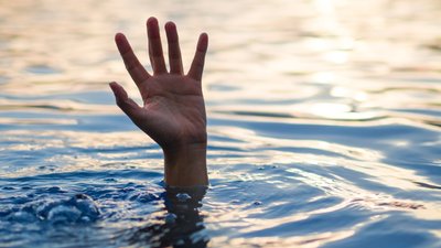 На Полтавщині у річці знайшли тіло 25-річного чоловіка