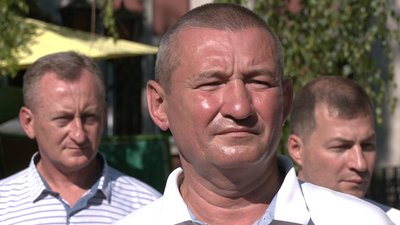 Відсторонення Шустика: під діагностичним центром в Рівному збирались прихильники головлікаря Відсторонення Шустика: під діагностичним центром в Рівному збирались прихильники головлікаря