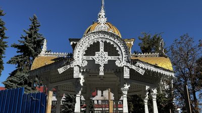У Сумах ремонтують Альтанку, якій понад 100 років. ФОТО