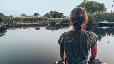 "Ввічливо попросив" подарувати йому каремат, бо йому холодно в окопі". Історія херсонки про виїзд із окупованого міста