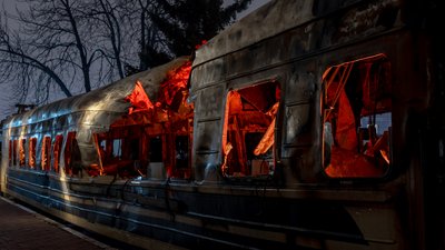 пульсуючий біль, вагон УЗ, Чоп — Барвінкове атака дроном, артінсталяція вокзал Київ