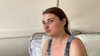 "Це трапилось після Великодня". Історія жінки, яка втратила чоловіка та сина через артобстріл