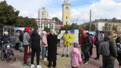 Під час екскурсії кожен з присутніх дізнається про Хмельницький щось нове Під час екскурсії кожен з присутніх дізнається про Хмельницький щось нове