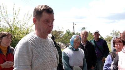 Третій місяць без води: за яких умов жителям Новоселівки відремонтують мережі Третій місяць без води: за яких умов жителям Новоселівки відремонтують мережі