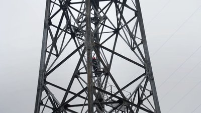 виявили бойову частину дрона на ЛЕП у Дніпровському районі