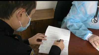 На Херсонщині від COVID-19 вакцинують поліцейських На Херсонщині від COVID-19 вакцинують поліцейських