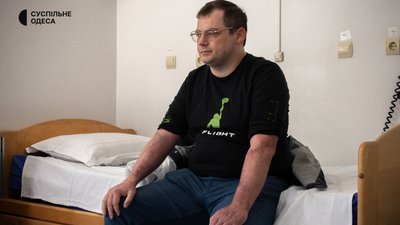 Отримав опіки понад 40% тіла: як мешканець ЖК "Тірас" в Одесі пережив ракетний удар Отримав опіки понад 40% тіла: як мешканець ЖК "Тірас" в Одесі пережив ракетний удар