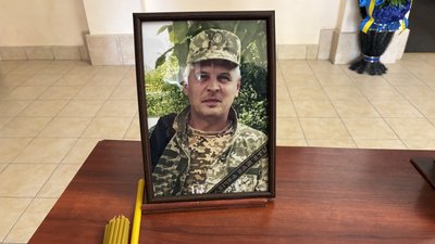 На Миколаївщині провели в останню путь бійця Сергія Чоботаря