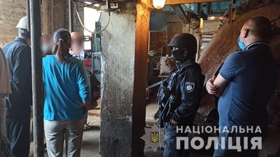 Правоохоронці провели обшук на коксовому заводі в Харкові Правоохоронці провели обшук на коксовому заводі в Харкові