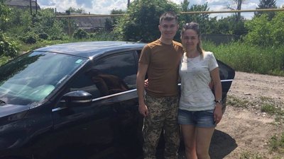 Рідні загиблого воїна Дмитра Ткаченка із Полтавщини просять присвоїти йому звання Герой України Рідні загиблого воїна Дмитра Ткаченка із Полтавщини просять присвоїти йому звання Герой України