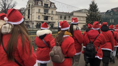 Парад Миколайчиків пройшов вулицями Ужгорода Парад Миколайчиків пройшов вулицями Ужгорода