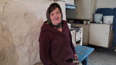 Їздять у віддалені села: як мобільні бригади в громаді на Волині вакцинують проти COVID-19