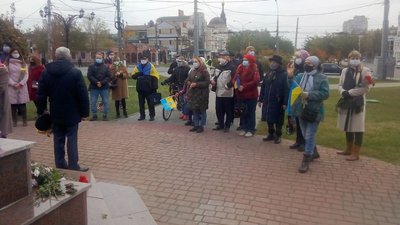 У Миколаєві вшанували борців за гідність та свободу У Миколаєві вшанували борців за гідність та свободу
