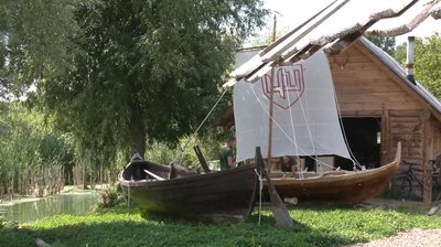 Фарінг laisvе: у Рівному на Оствиці зробили реконструкцію човна скандинавів Фарінг laisvе: у Рівному на Оствиці зробили реконструкцію човна скандинавів