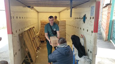 Полтавським волонтерам передали понад 240 тисяч парафінових свічок: як будуть використовувати Полтавським волонтерам передали понад 240 тисяч парафінових свічок: як будуть використовувати