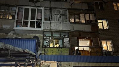 "Рідна донька під апаратом, як я можу триматися": очевидці про російський обстріл Запоріжжя 22 листопада "Рідна донька під апаратом, як я можу триматися": очевидці про російський обстріл Запоріжжя 22 листопада