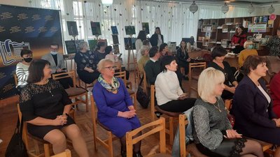У Херсоні провели аукціон картин на підтримку художника з інвалідністю У Херсоні провели аукціон картин на підтримку художника з інвалідністю