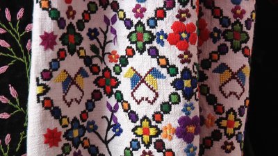 Не втратять свою цінність, красу та унікальність, - колекціонерка Любов Дрогомирецька про вишиванки Не втратять свою цінність, красу та унікальність, - колекціонерка Любов Дрогомирецька про вишиванки