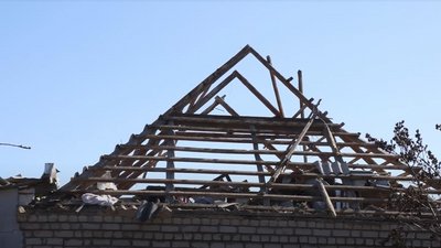 "Із погреба відкопували сусіди": мешканці Кам'янського розповідають, як живуть під обстрілами "Із погреба відкопували сусіди": мешканці Кам'янського розповідають, як живуть під обстрілами