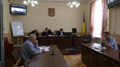 Обвинувачений у держзраді журналіст Руслан Коцаба вперше вийшов на зв'язок у суді: що відомо Обвинувачений у держзраді журналіст Руслан Коцаба вперше вийшов на зв'язок у суді: що відомо
