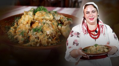 Тушкована капуста з кнедлями