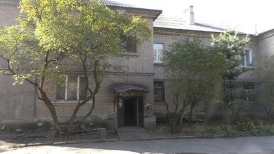 По 18 годин без світла. У Запоріжжі мешканці багатоповерхівки скаржаться на тривалі відключення електропостачання