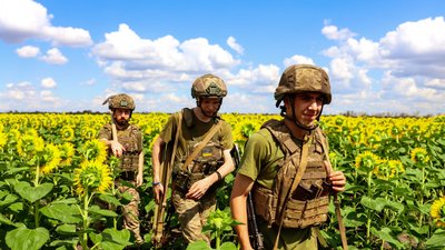 українські військові
