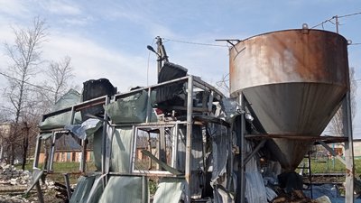 "Що їм зробили наші діти, що вони так помстилися?": працівники дитсадка у Малій Рогані просять відремонтувати будівлю "Що їм зробили наші діти, що вони так помстилися?": працівники дитсадка у Малій Рогані просять відремонтувати будівлю