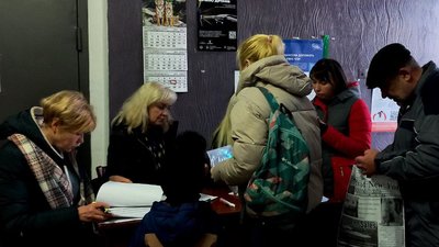У Сумах почали видавати гуманітарну допомогу безробітним У Сумах почали видавати гуманітарну допомогу безробітним