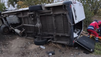 На Одещині зіткнулися два мікроавтобуси: 6 людей травмувалися, одна з них загинула На Одещині зіткнулися два мікроавтобуси: 6 людей травмувалися, одна з них загинула
