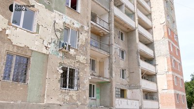 "Коли ти дістаєш елементи людей, ти всередині дуже змінюєшся. І мабуть сивини більше стає на голові". "Коли ти дістаєш елементи людей, ти всередині дуже змінюєшся. І мабуть сивини більше стає на голові".