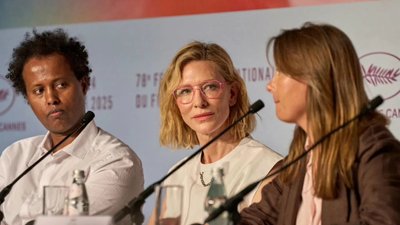 Кейт Бланшетт та Марина Горбач у Каннах