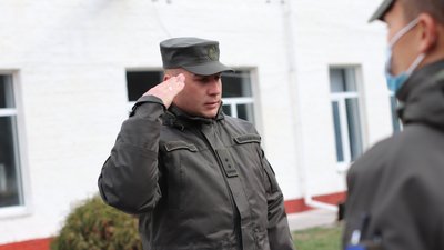 Звільняв Харківську ОДА та брав участь у боях під Семенівкою. Історія підполковника Олега Мироненка Звільняв Харківську ОДА та брав участь у боях під Семенівкою. Історія підполковника Олега Мироненка