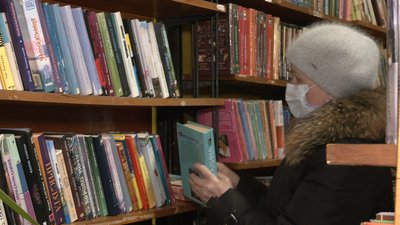 Громада на Черкащині просить не переселяти та не закривати бібліотеку Громада на Черкащині просить не переселяти та не закривати бібліотеку
